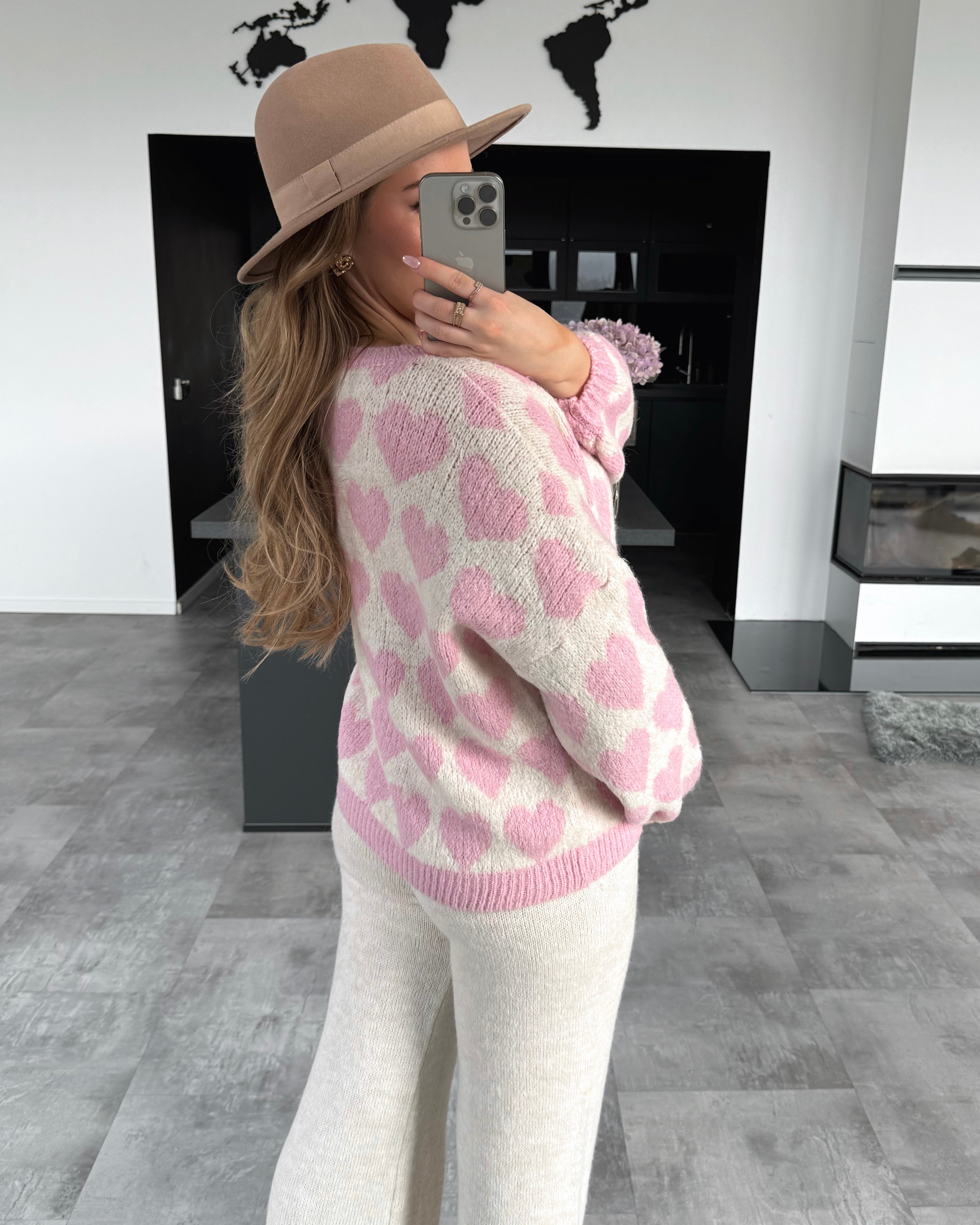 Pullover "Endless Hearts" Ecru-Rosa